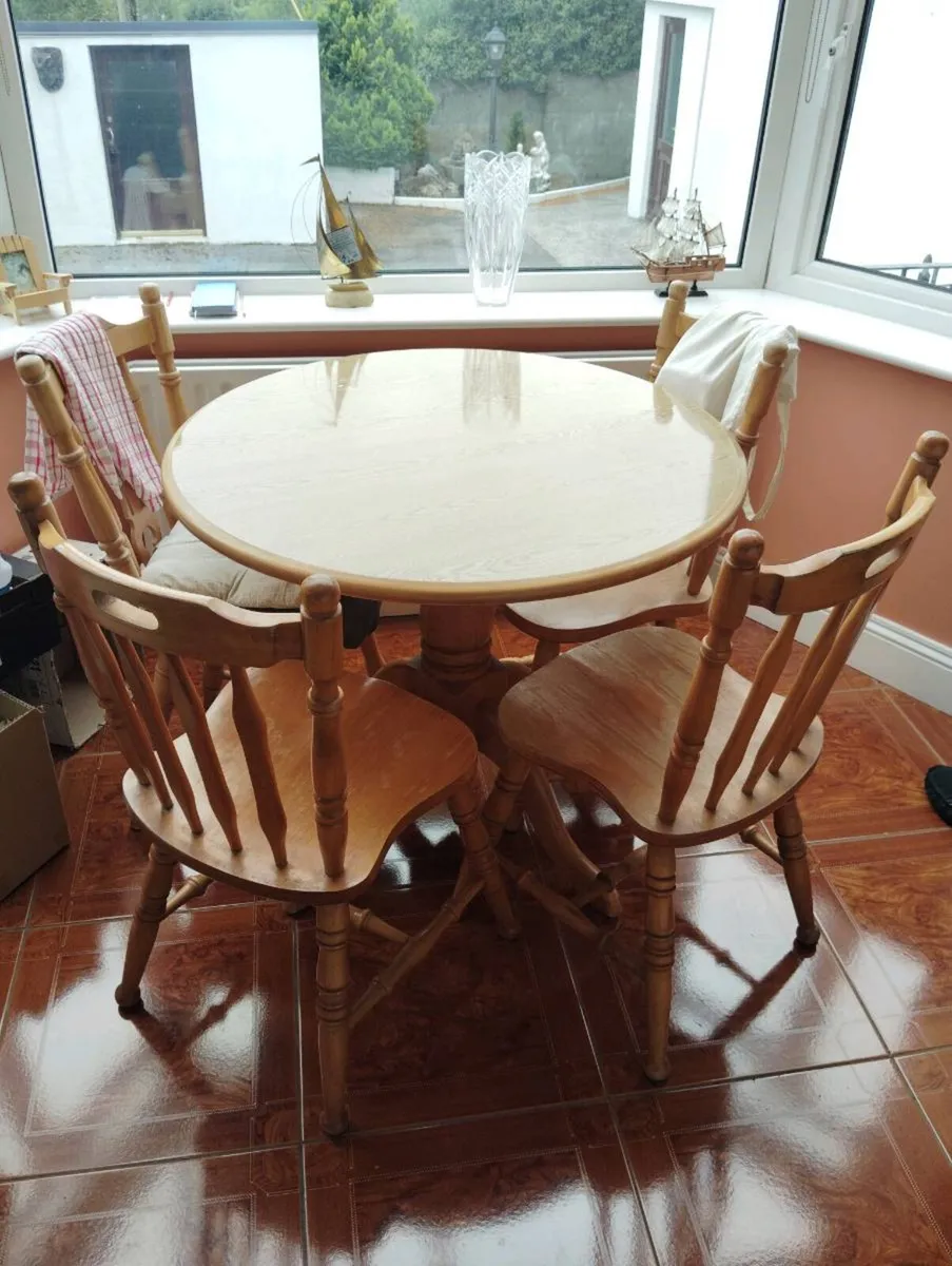 Table and Chairs - Image 1