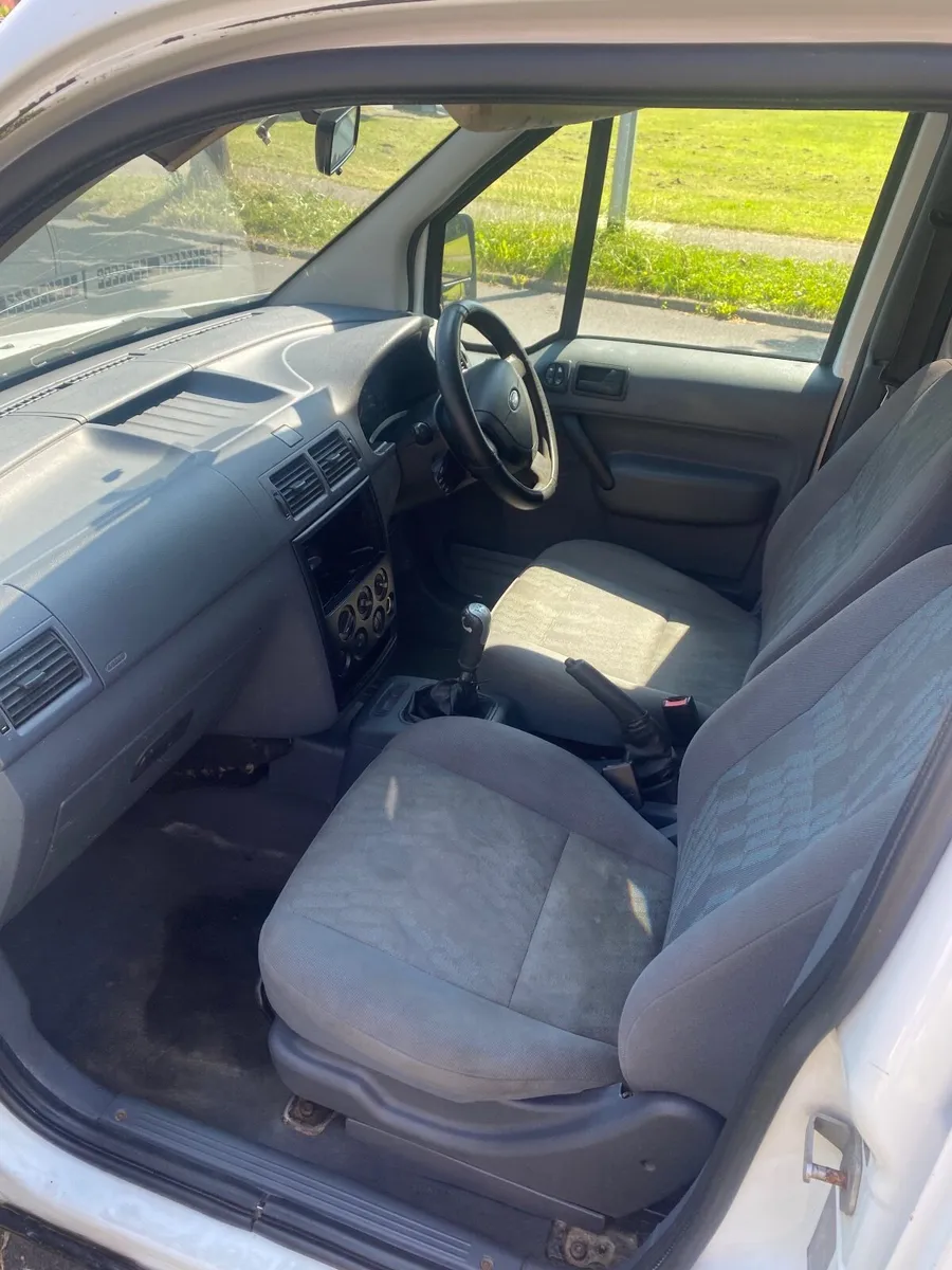 Ford Transit tourneo connect 8 seater - Image 3