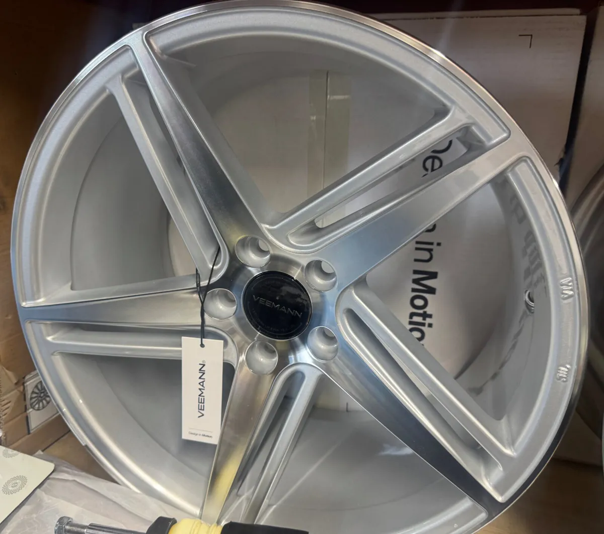 Brand new veemann vfs31 concave 18” 5x112 - Image 2