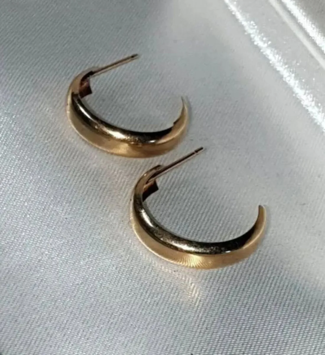 Vintage Hallmarked 9ct Gold 'Demi' Hoops - Image 2