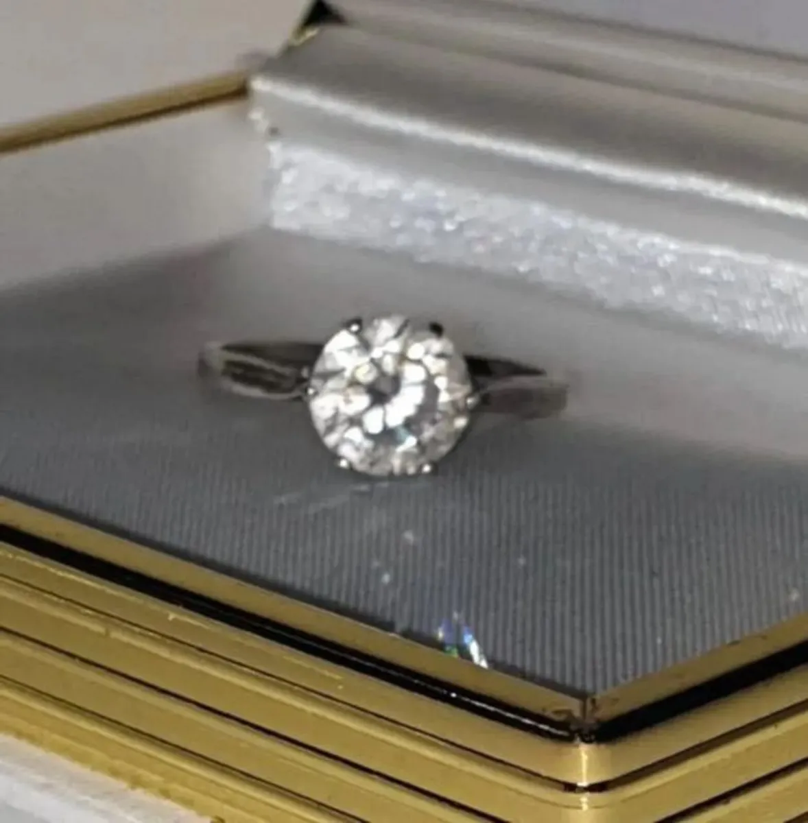 Vintage Hallmarked Silver Solitaire - Image 4