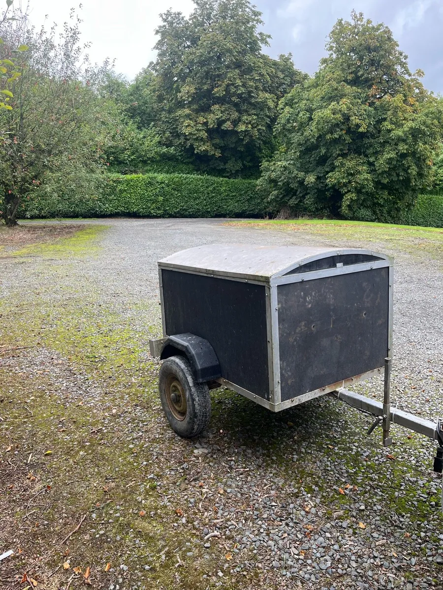 Trailer - Image 2