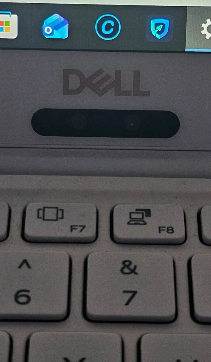 Dell XPS 9370–i7,16GB RAM,512GB NVMe SSD,4k,touchs - Image 4