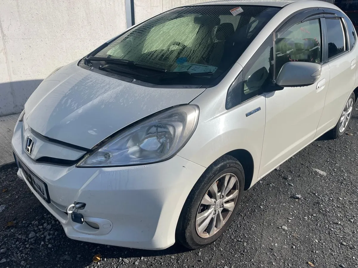 2013 Honda Fit 1.4 Petrol Automatic *Engine Issue* - Image 1