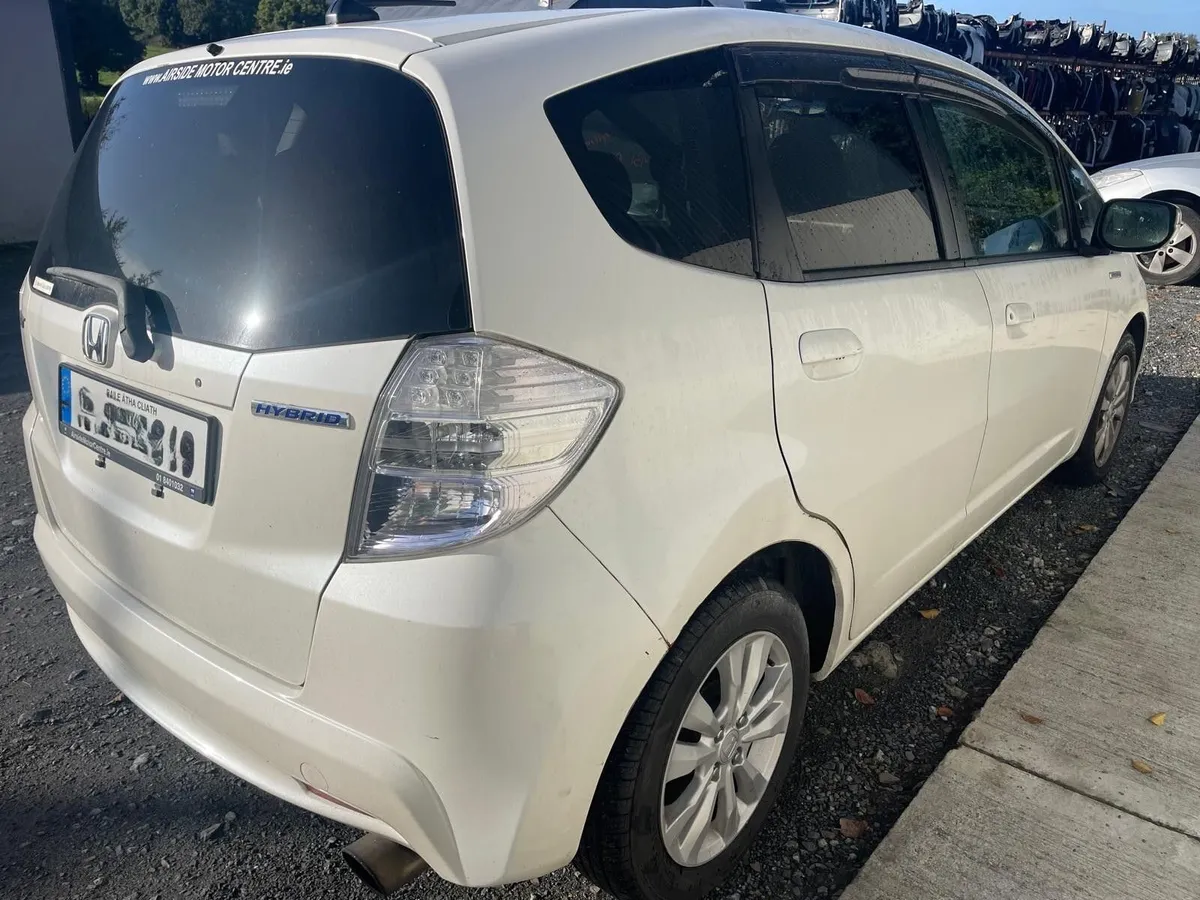 2013 Honda Fit 1.4 Petrol Automatic *Engine Issue* - Image 4