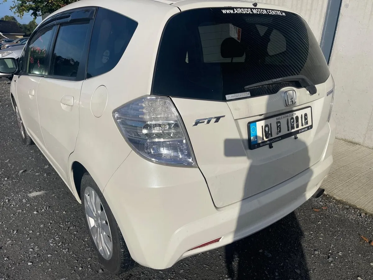 2013 Honda Fit 1.4 Petrol Automatic *Engine Issue* - Image 3
