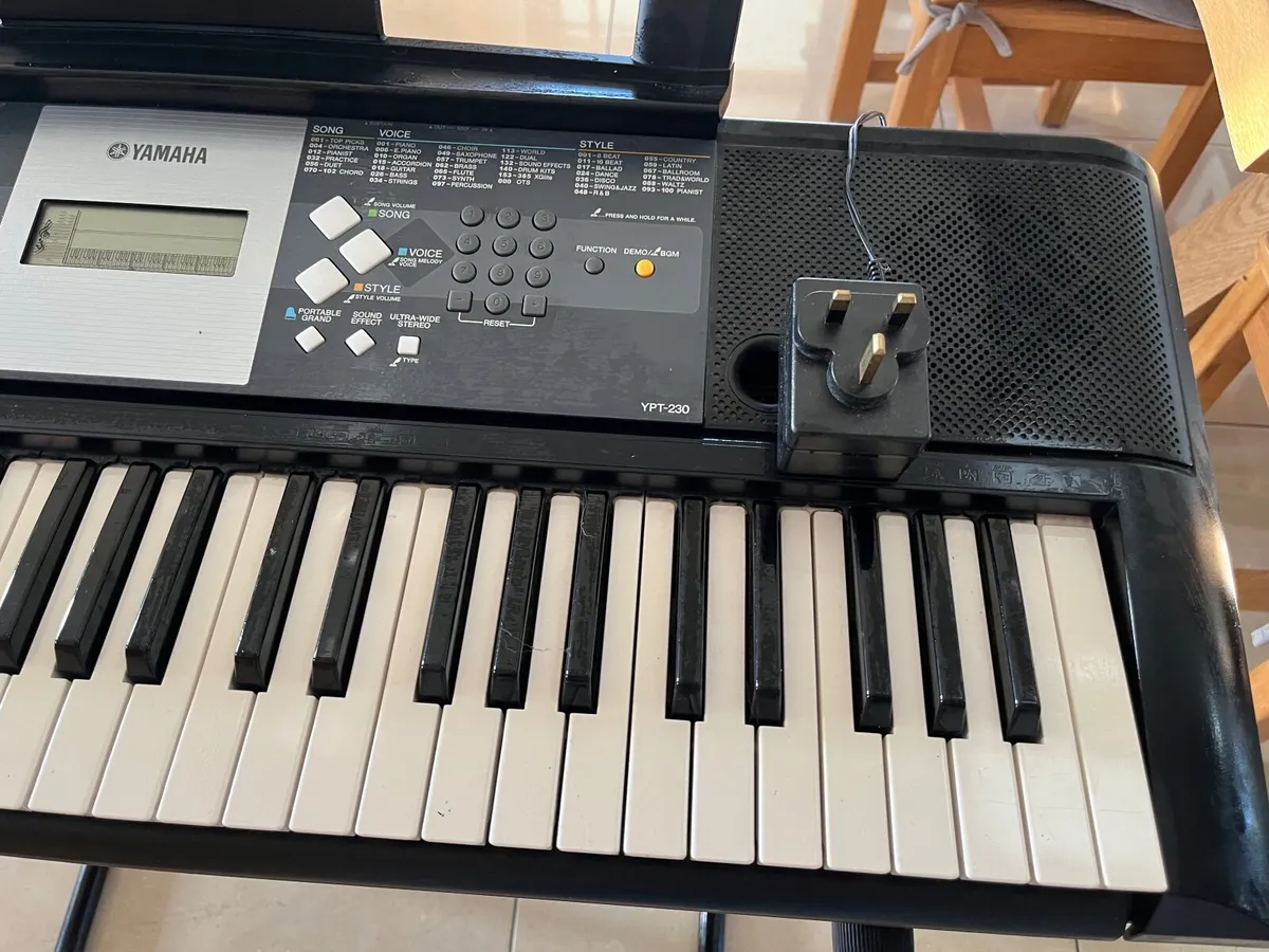Yamaha key board - Image 3