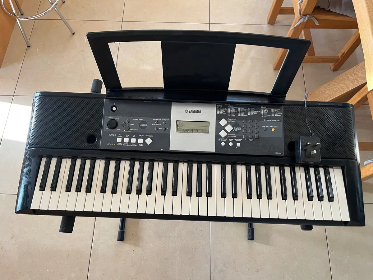Yamaha key board - Image 4