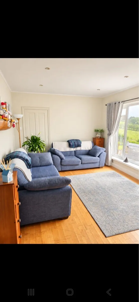 3 & 2 seater sofa set - Image 1