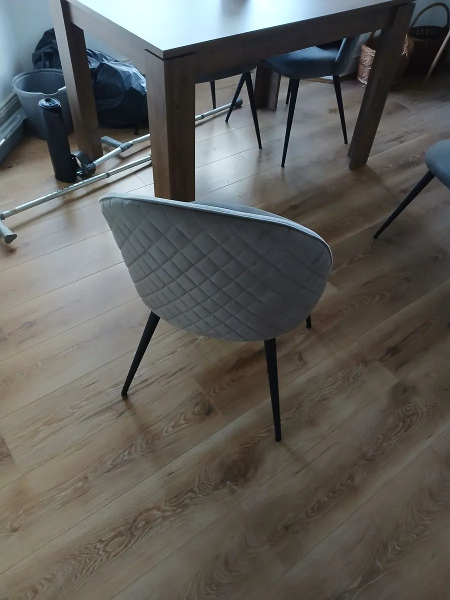 Dining room chairs - Image 2