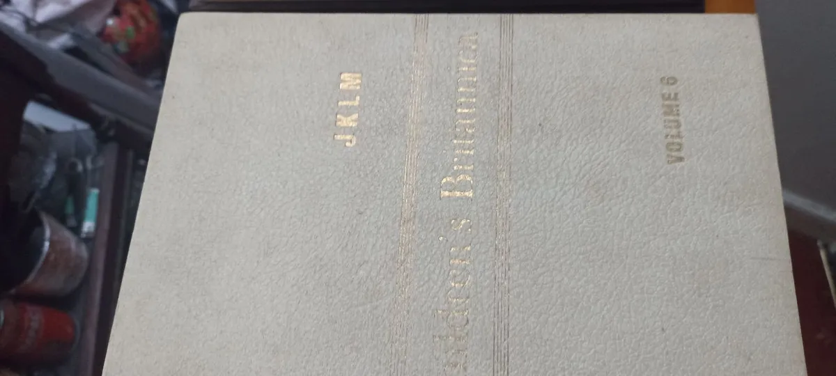Encyclopedias - Image 4