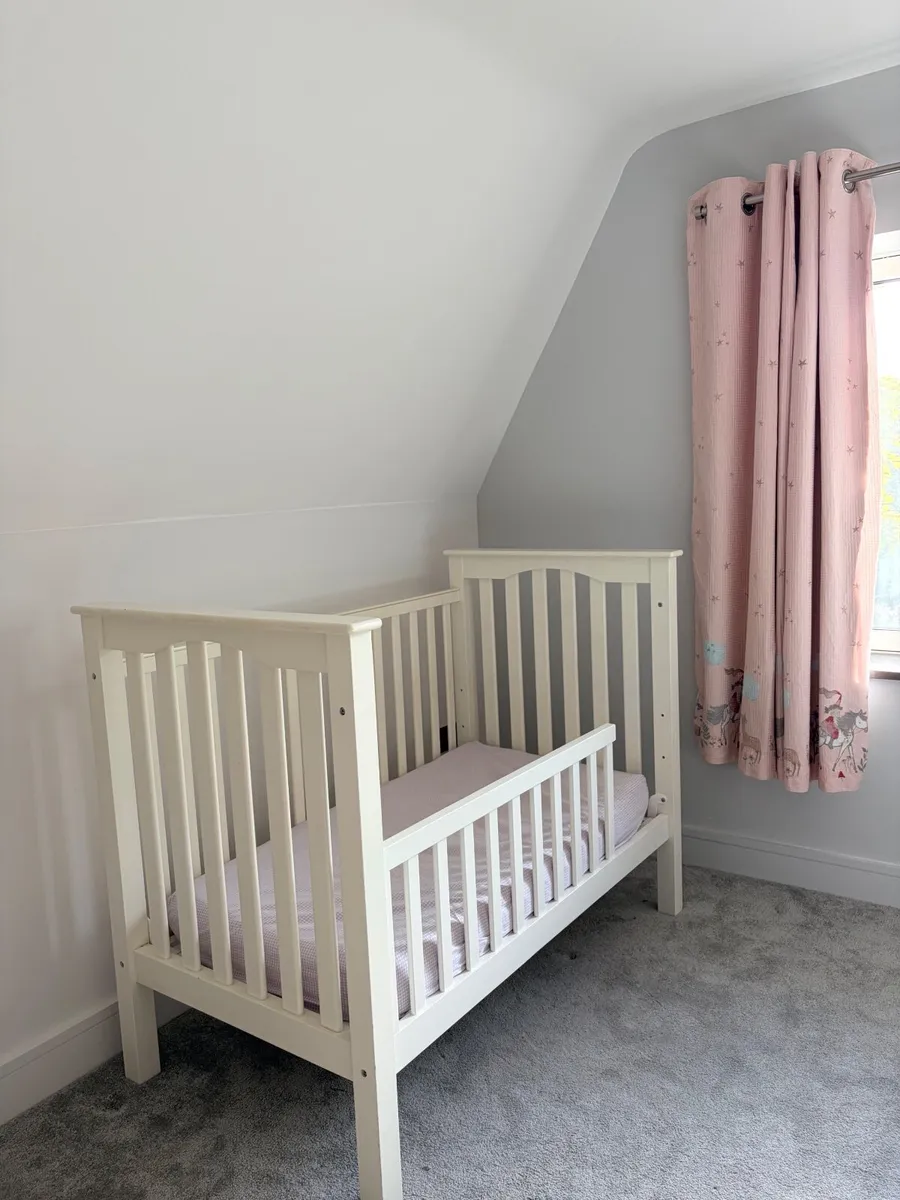 Baby cot - Image 2