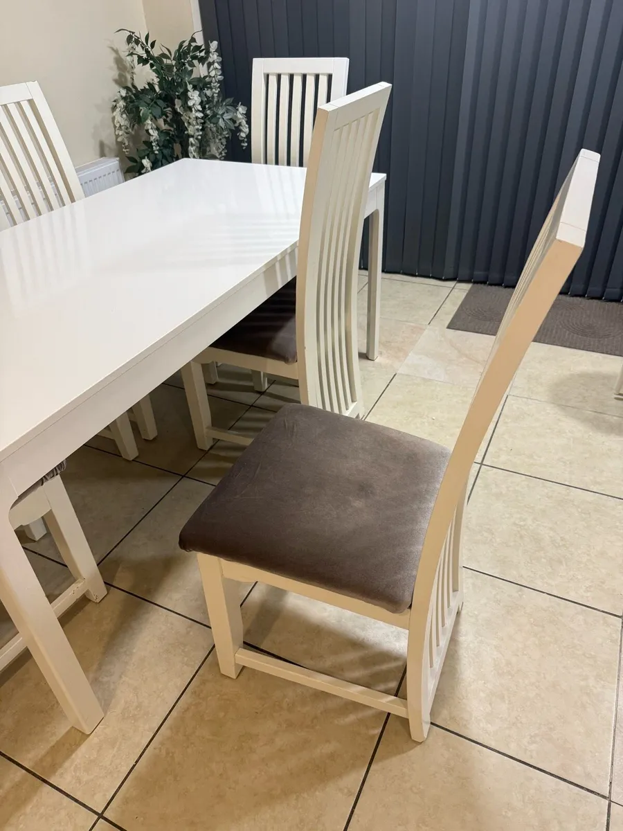 Dining chairs - Image 2