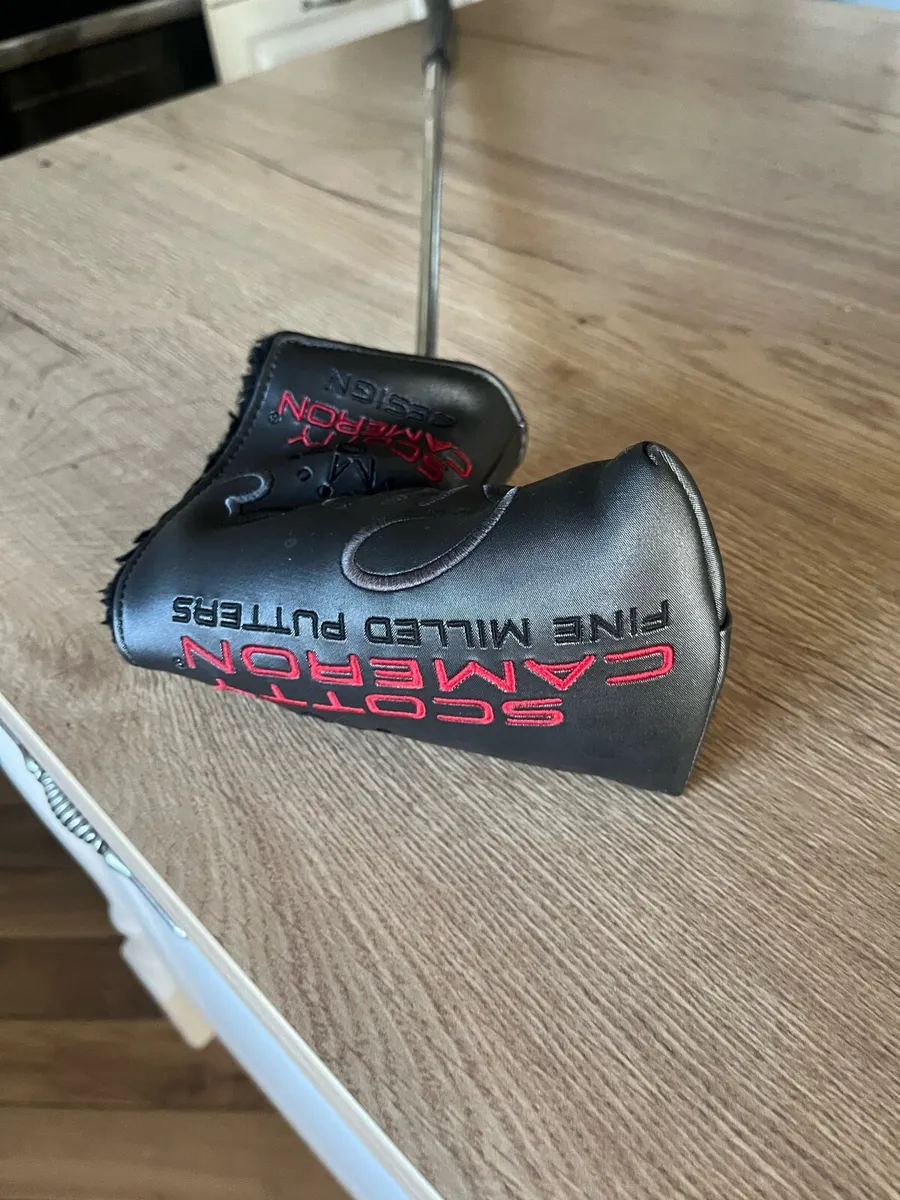 Scotty Cameron Newport 35 inch putter - Image 2