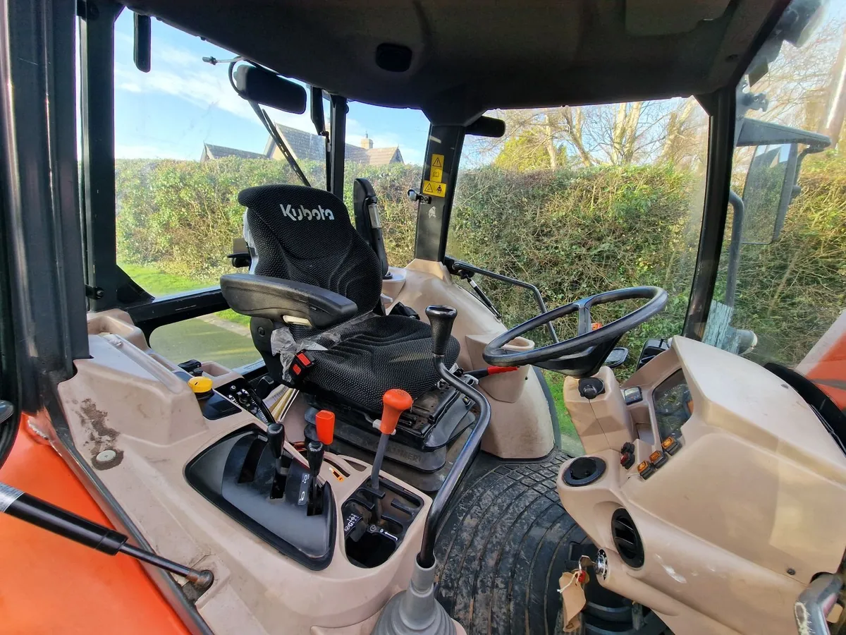 Kubota M6060 Compact Tractor with Loader - Image 3