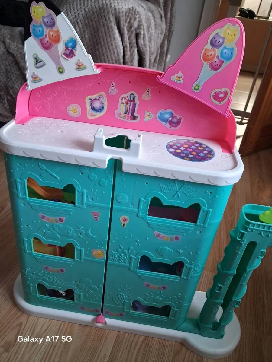 Toys - Image 2