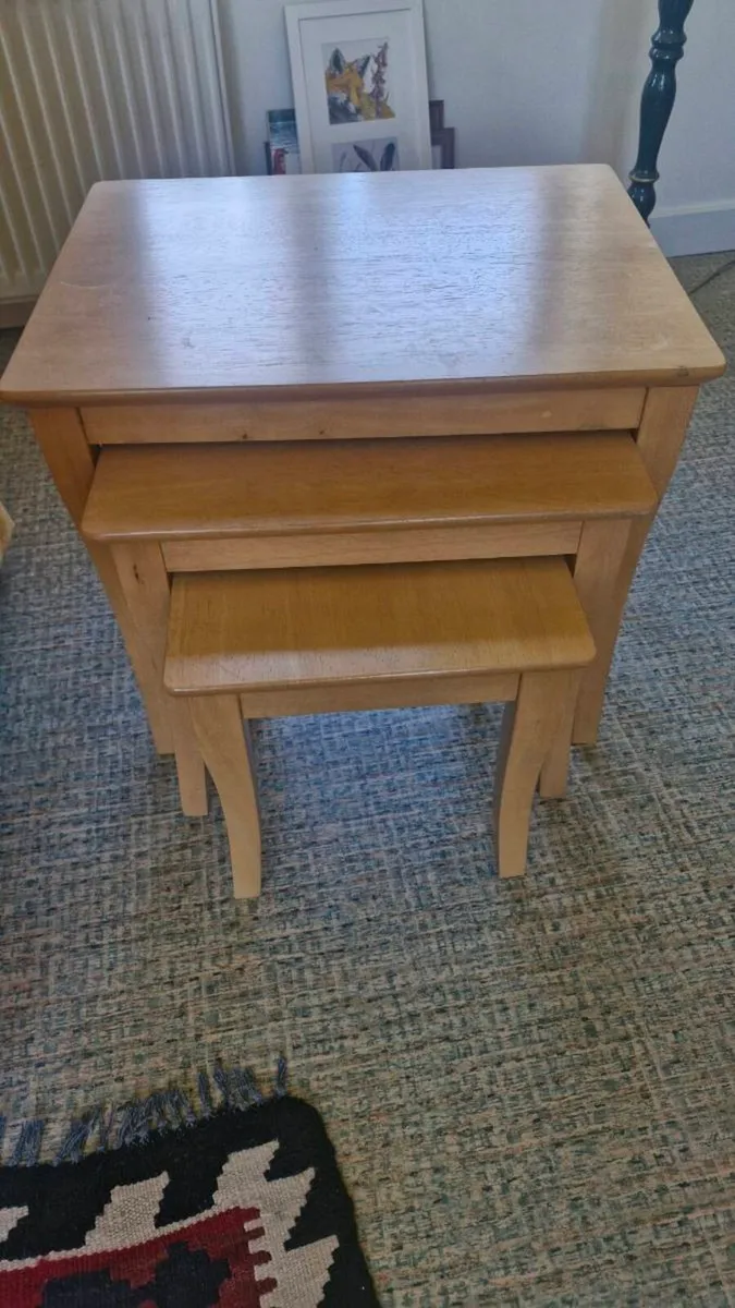 Nest of tables - Image 2