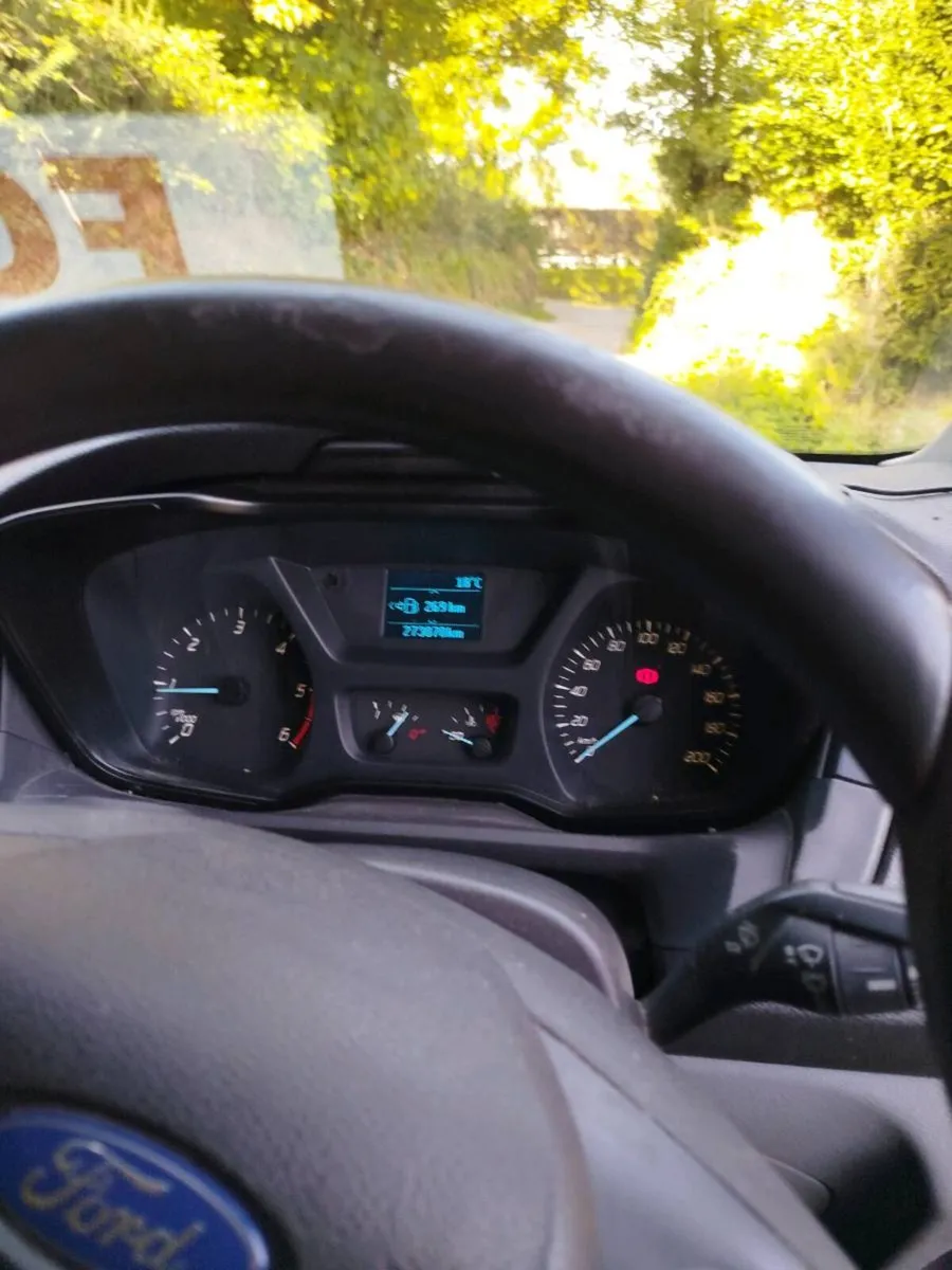 Ford Transit - Image 4
