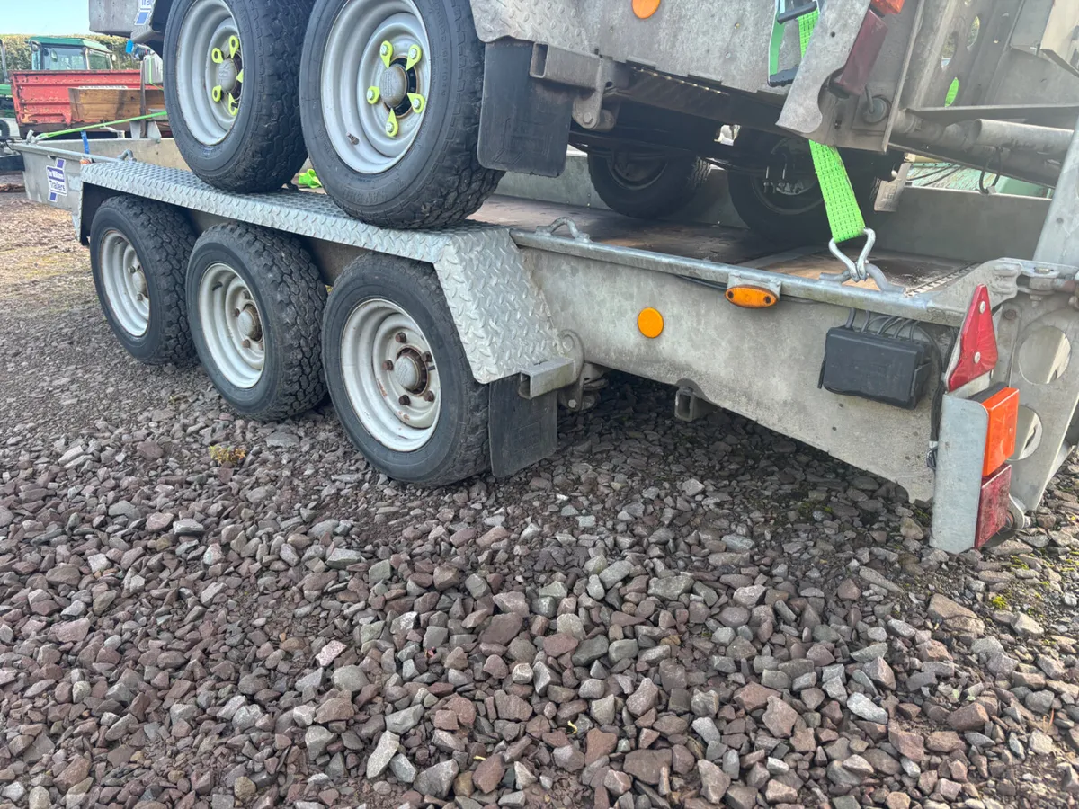 Ifor Williams 14ft x 6ft Tri axle plant trailer - Image 2