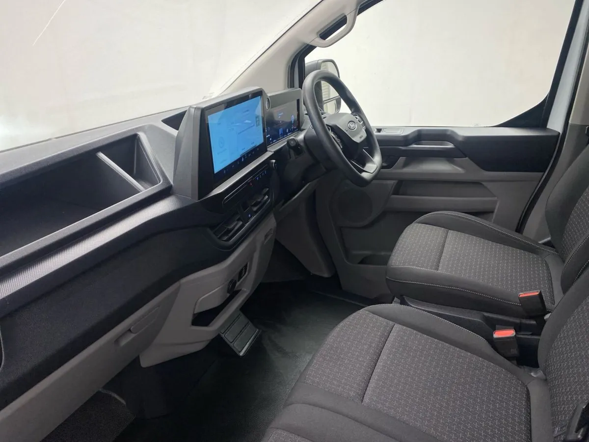 Ford Transit Custom TRANSIT CUSTOM 320 L TREND 2.5 - Image 2