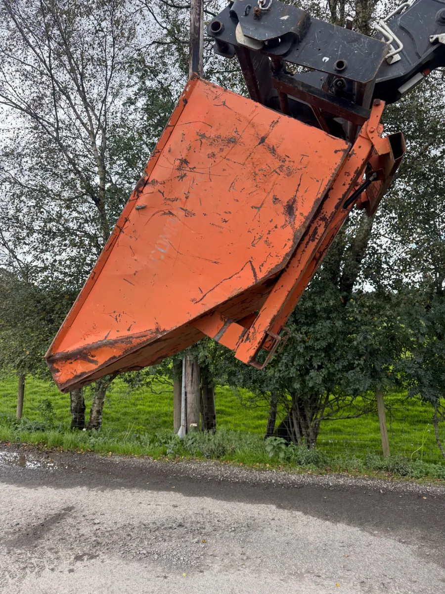 Telehandler Skips - Image 2