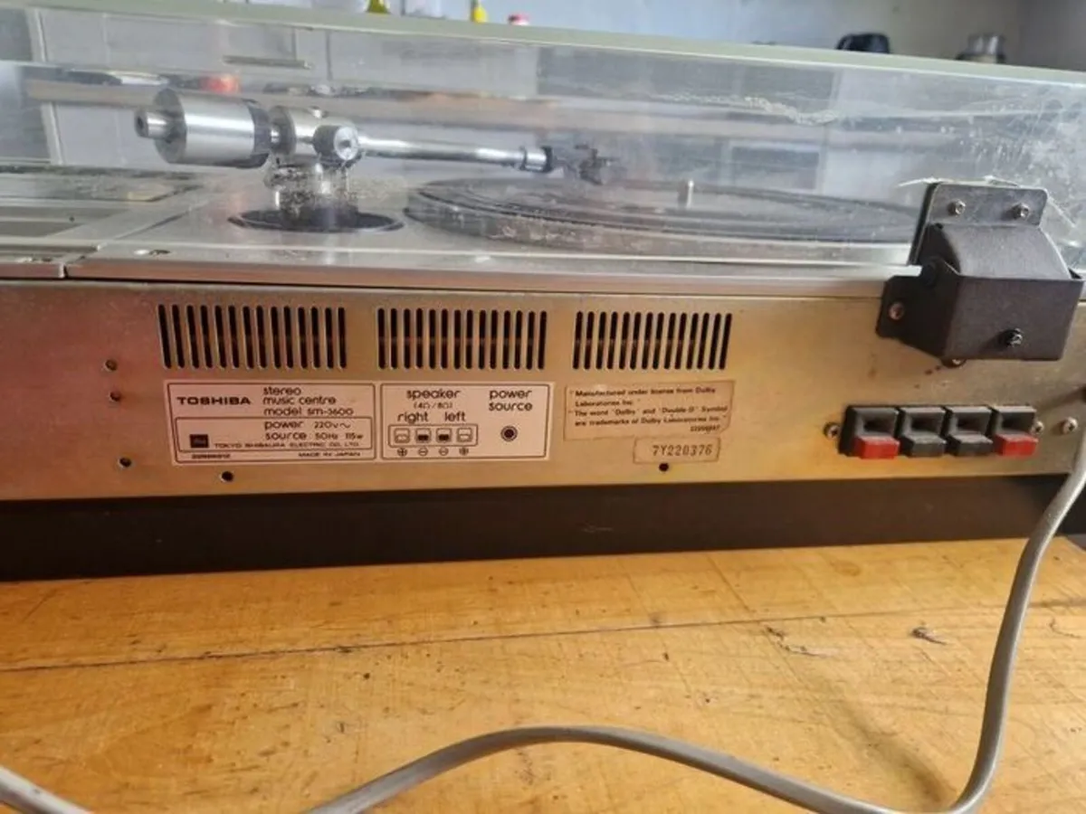 TOSHIBA SM - 3600 stereo music centre - Image 4