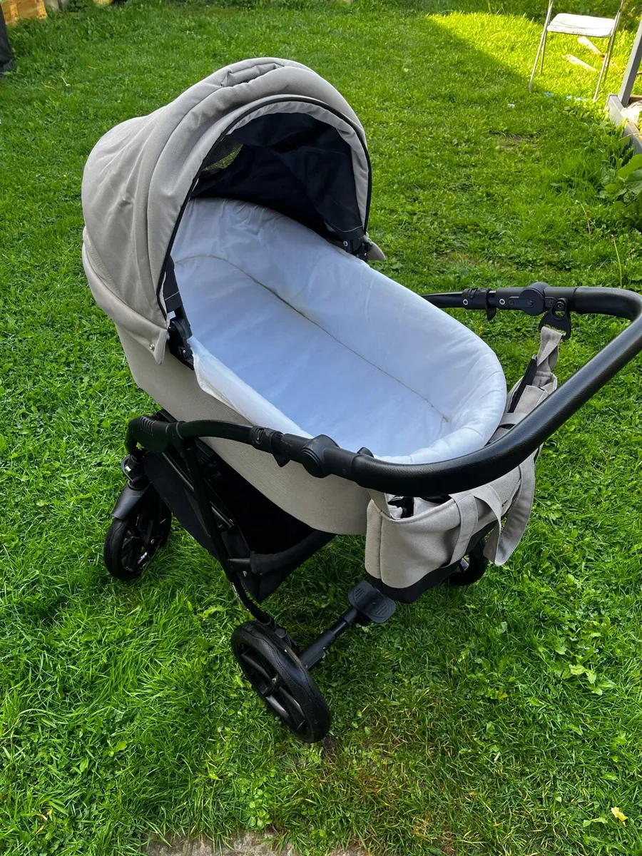 Baby buggy 3 in 1 - Image 2