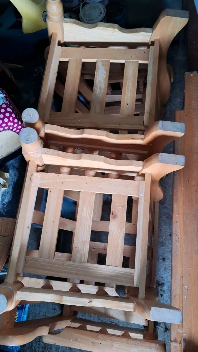 Couch (3 seater and 2 arm chairs) - Image 3