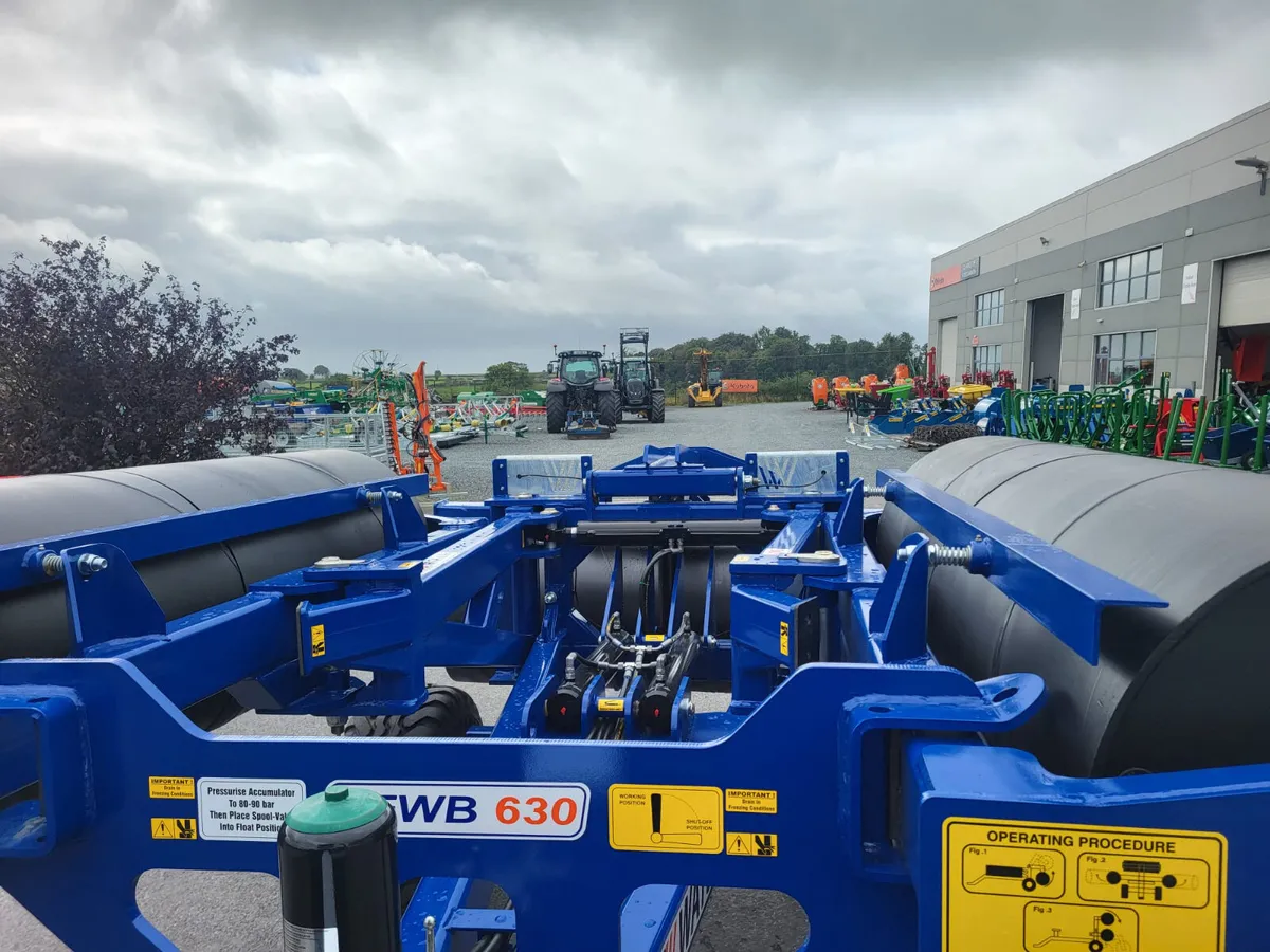 Watson 6.3m Hydraulic Folding Roller - Image 3