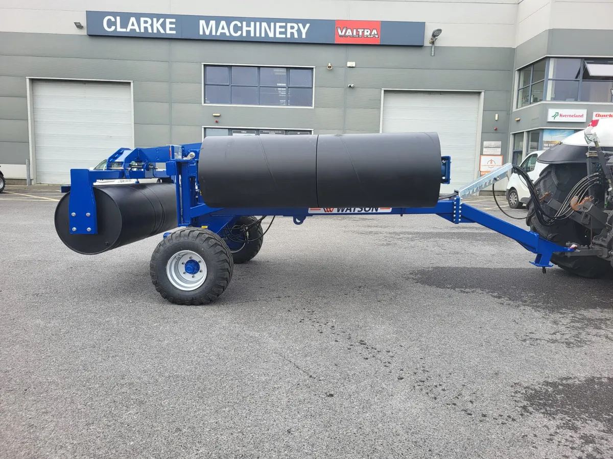 Watson 6.3m Hydraulic Folding Roller - Image 4