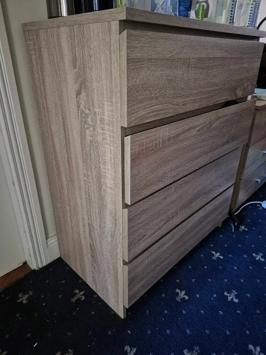 4 drawer chest - Image 2