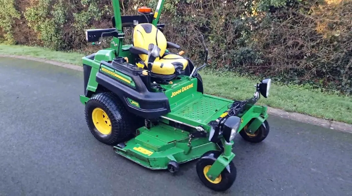 John Deere z997r zero turn ride on mower lawnmower - Image 1