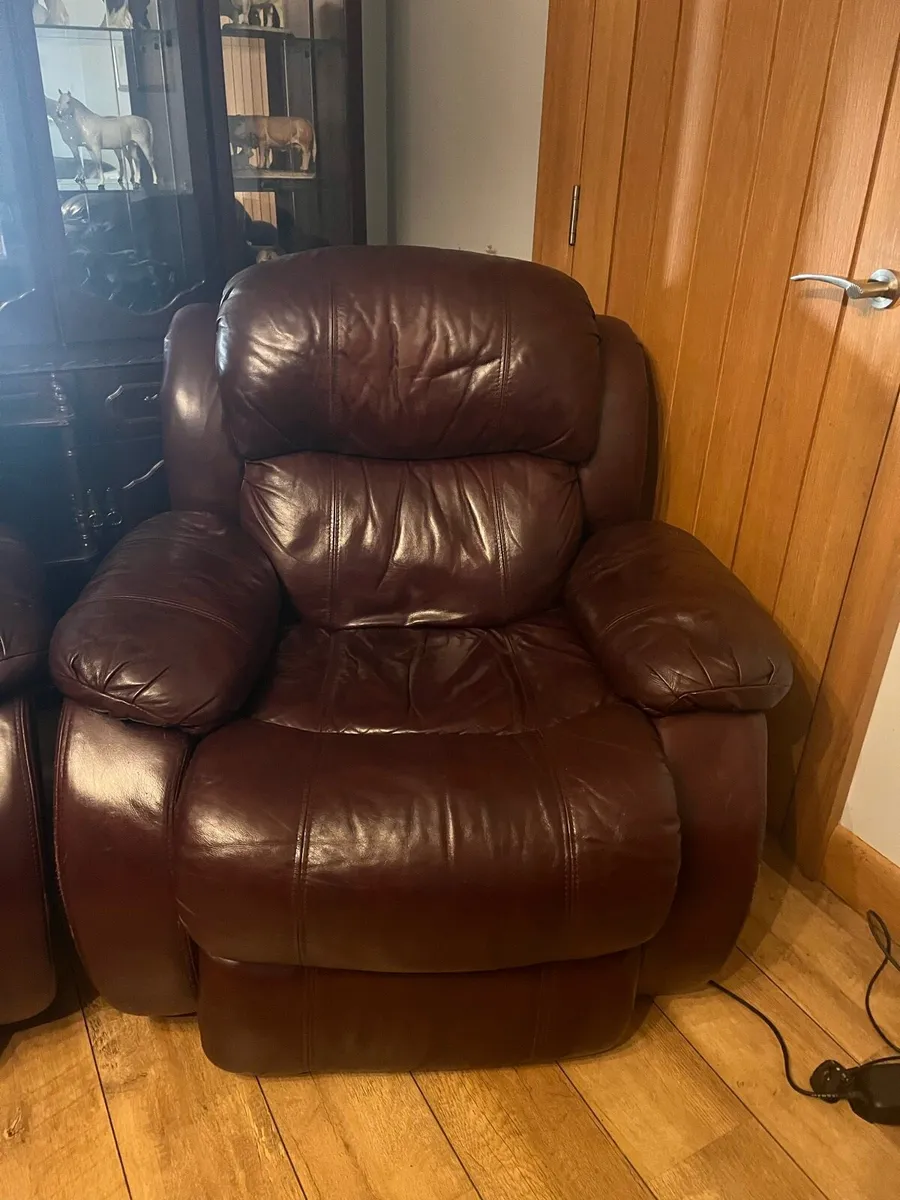 Leather suite - Image 2
