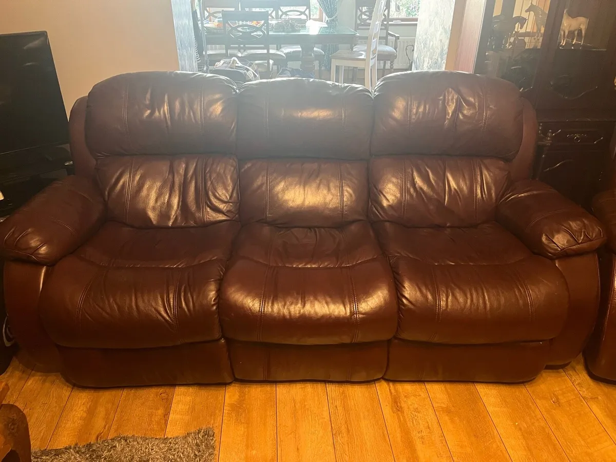 Leather suite - Image 3