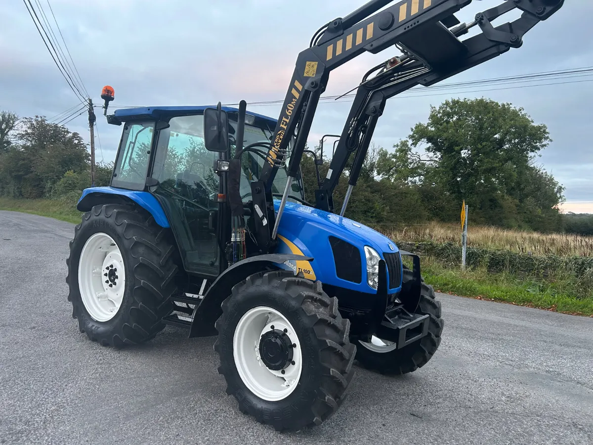 2006 New Holland TL100A with RossMore Loader - Image 4