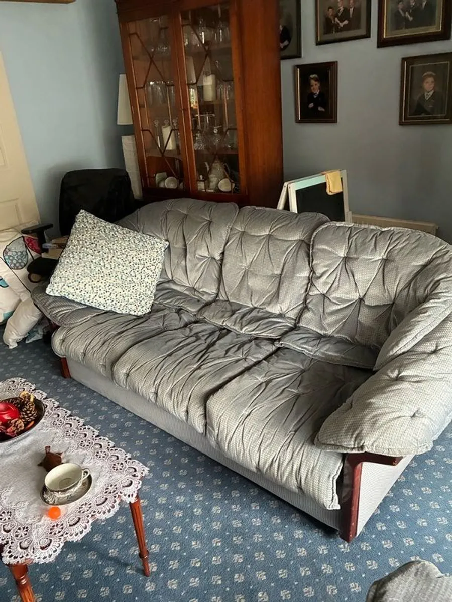 3 piece suite - Image 1