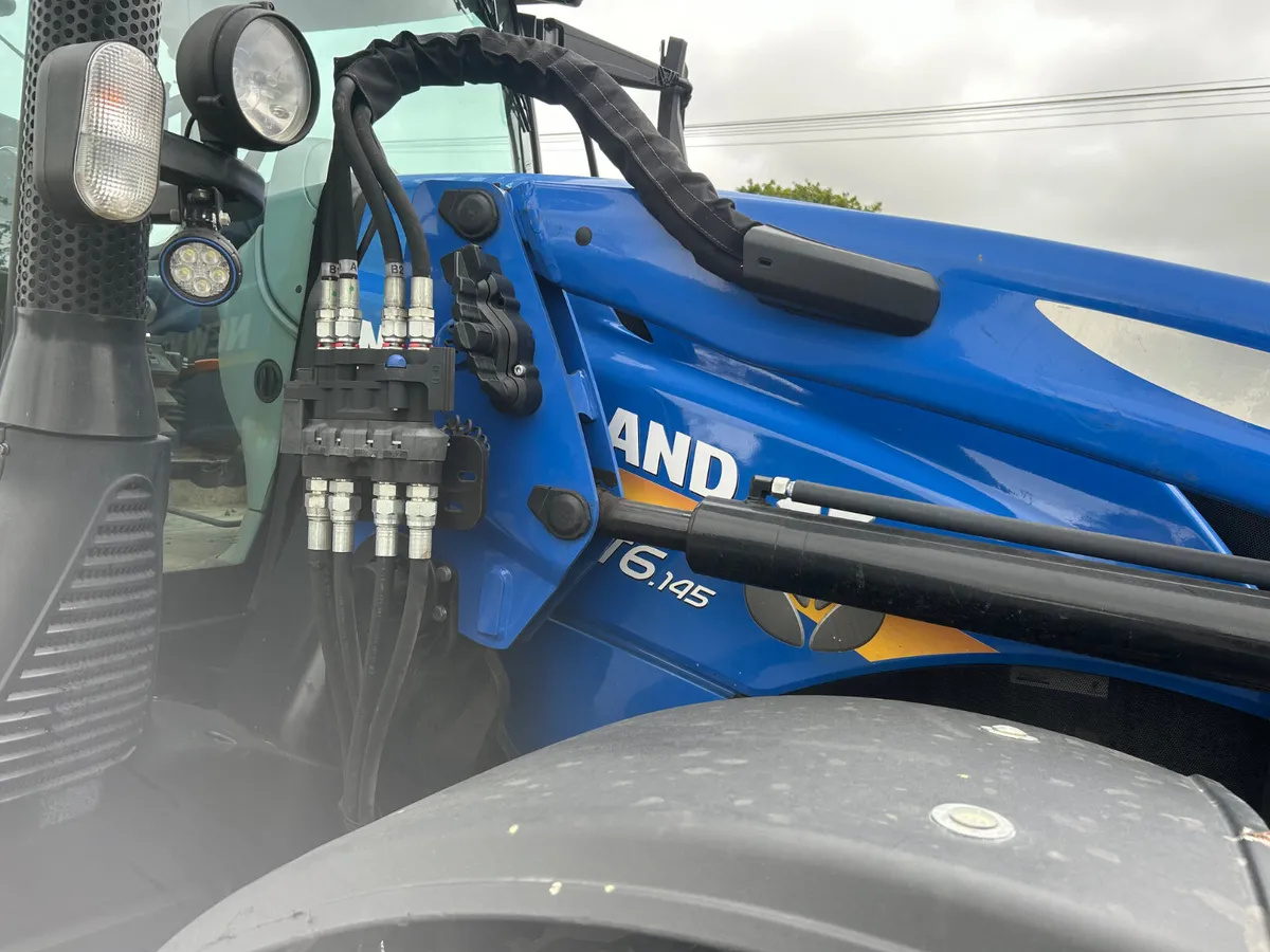 2020 New Holland T6.145 with Quicke Loader - Image 2