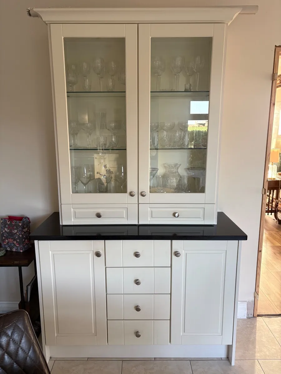 Kitchen unit - Image 1