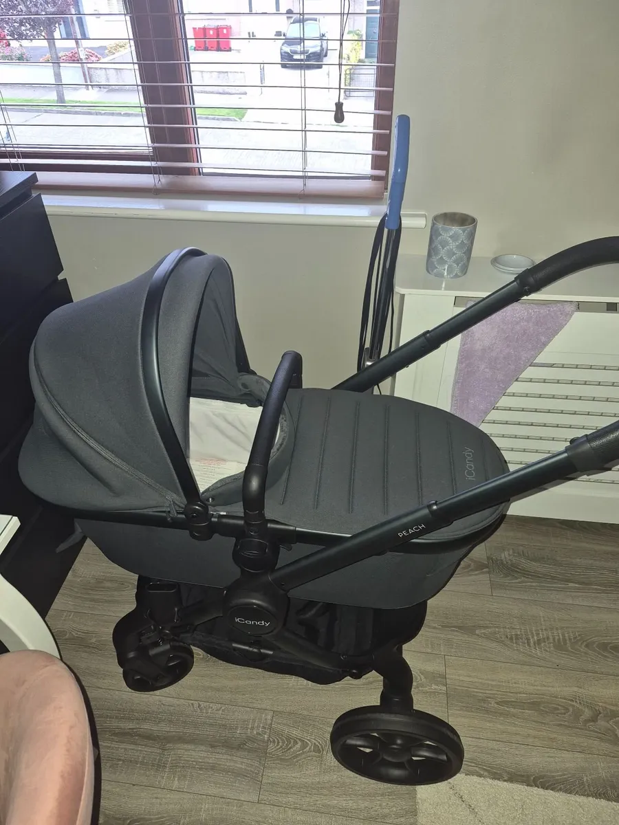 Pram - Image 3