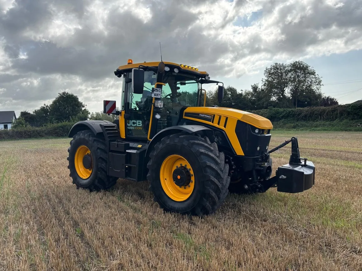 JCB Fastrac 4220 Icon COL ref 11007085 - Image 1