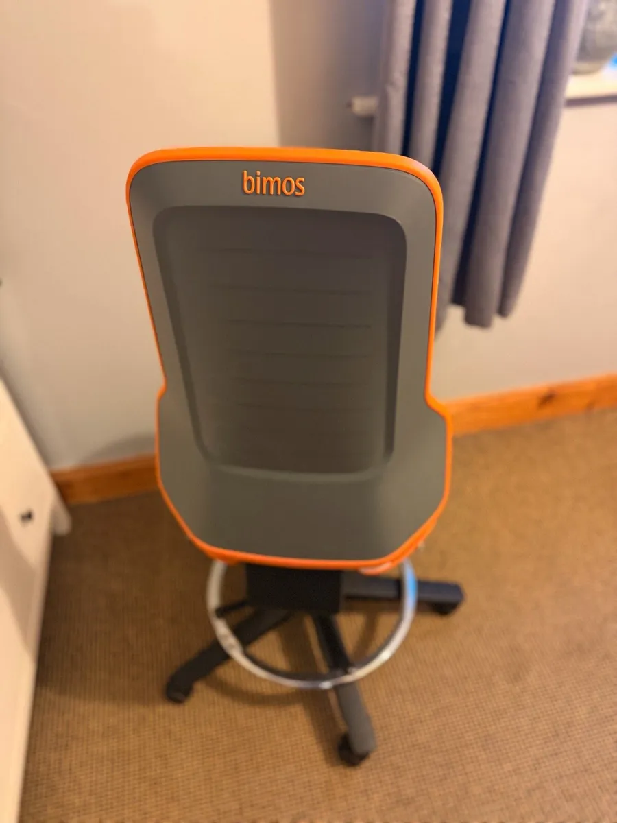 Office Chair - Image 1