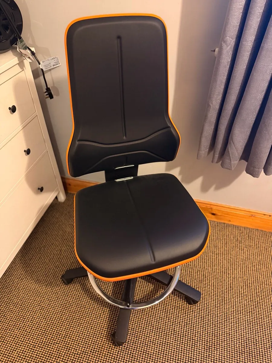 Office Chair - Image 2