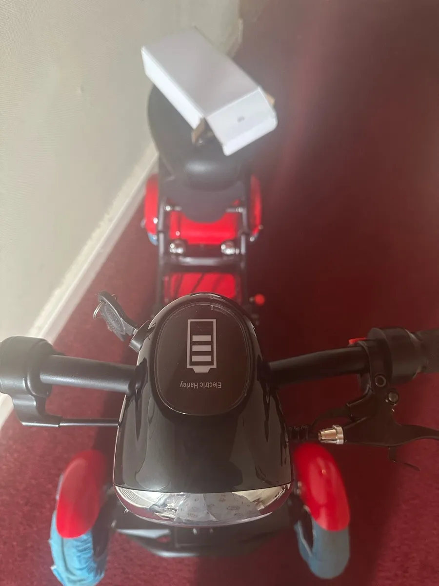 Motorised scooter. - Image 4