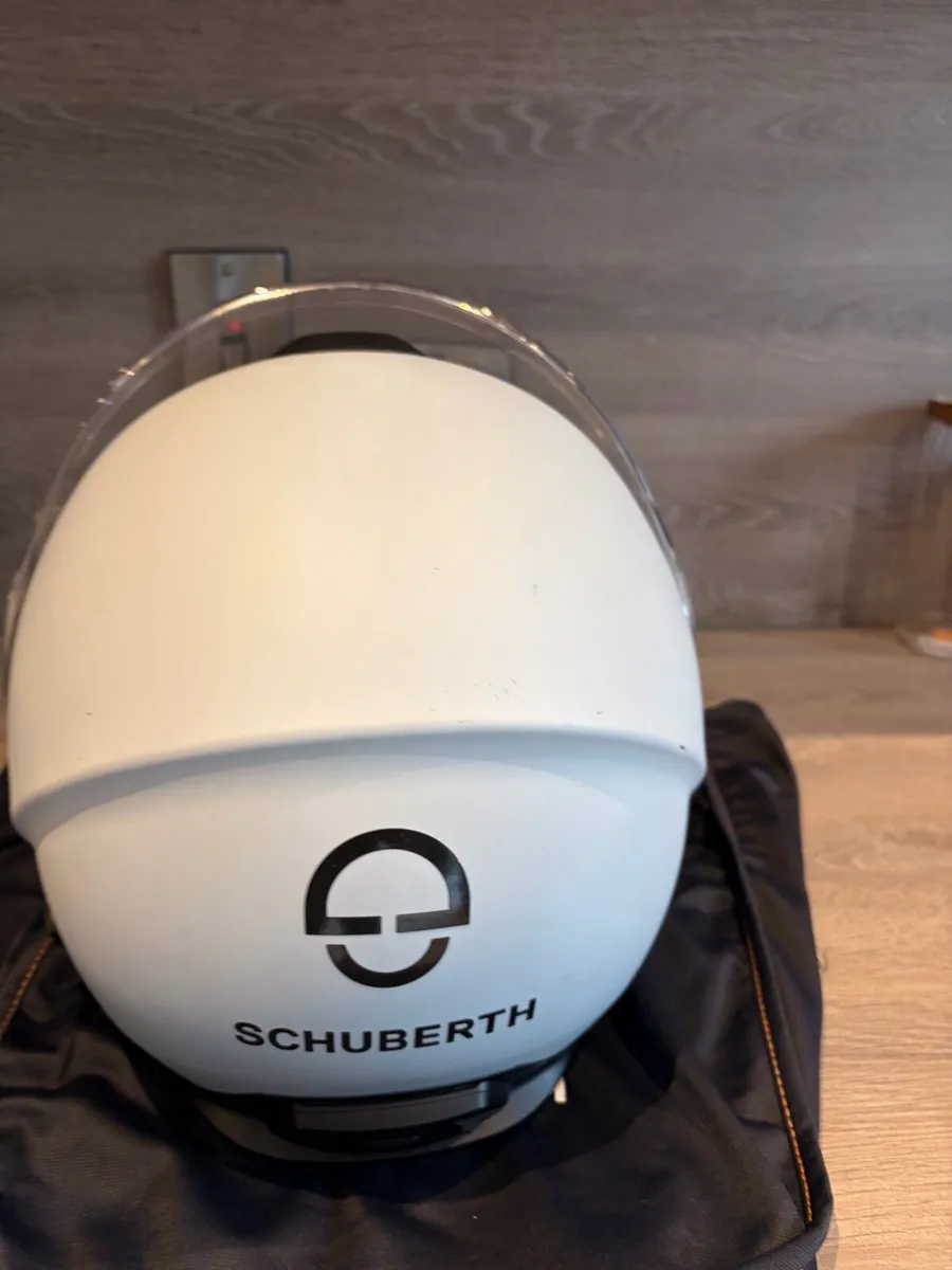 SCHUBERTH HELMET - Image 4