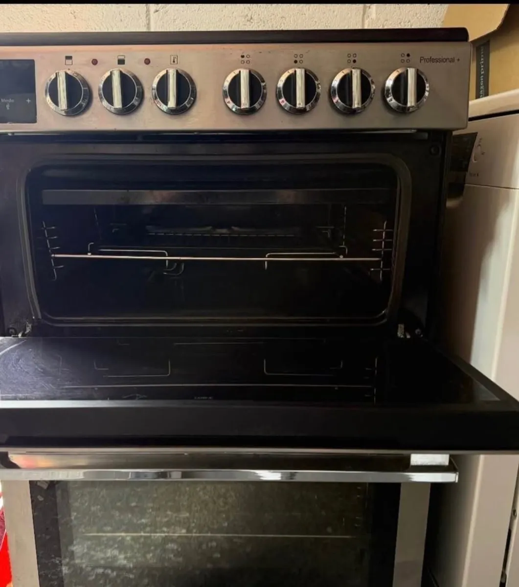 RANGE MASTER Cooker with hob, hood & oven - Image 2