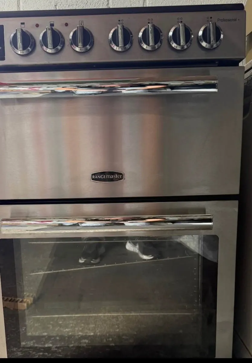 RANGE MASTER Cooker with hob, hood & oven - Image 1