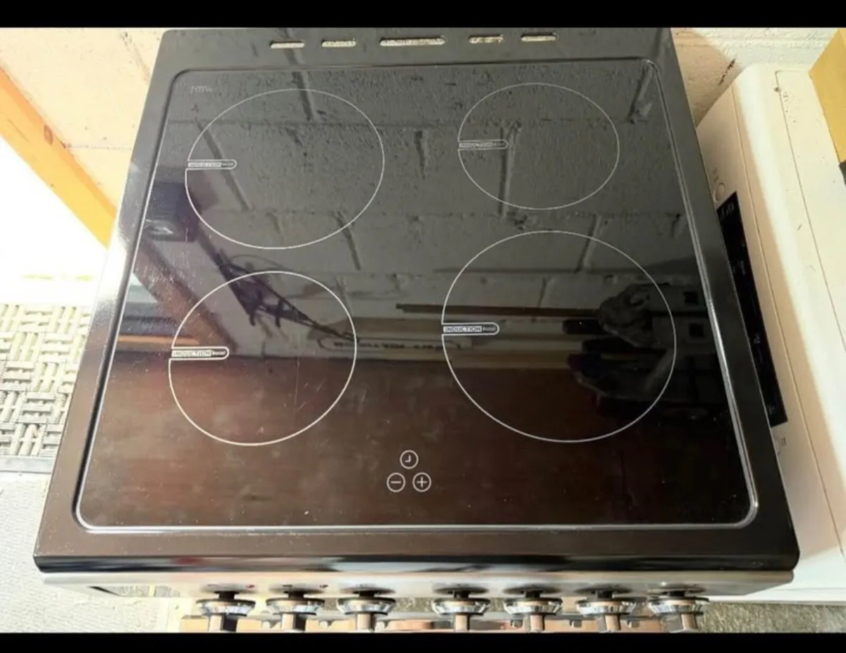 RANGE MASTER Cooker with hob, hood & oven - Image 3