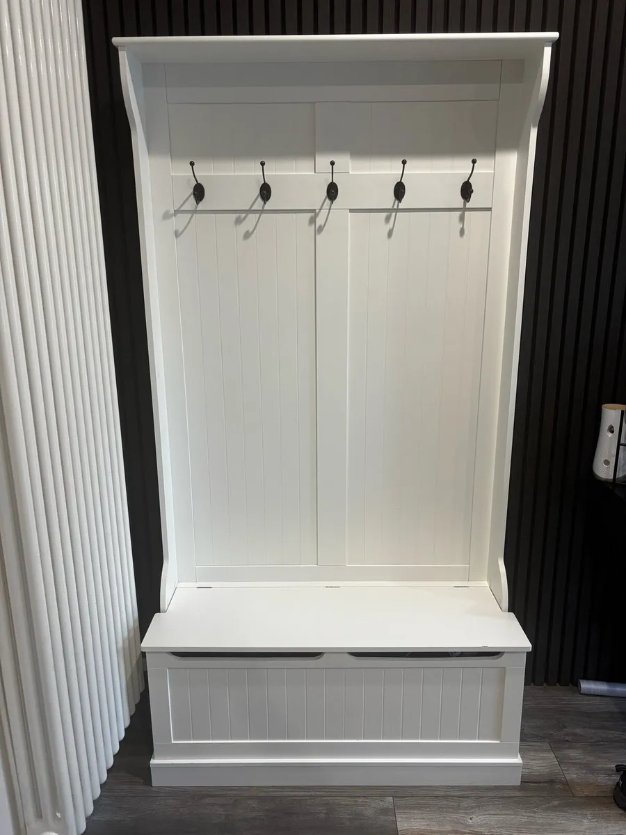 Hallway unit - Image 2