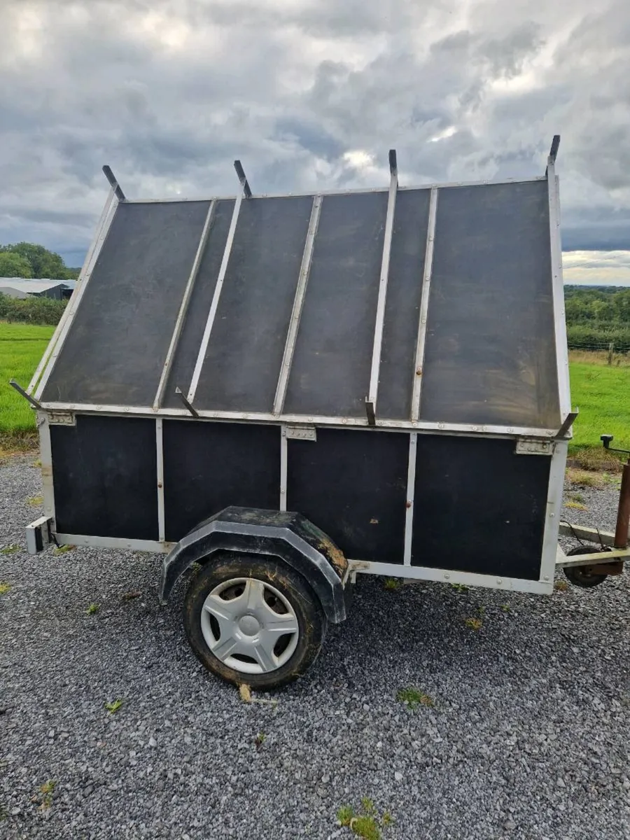 trailer - Image 2
