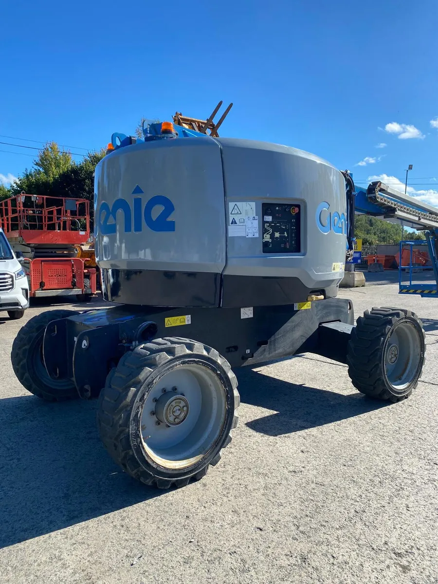 2016 GENIE Z62 / 40 68FT ARTIC DIESEL BOOM LIFT - Image 4